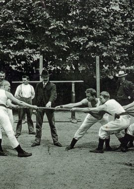 Le centre ne tient plus